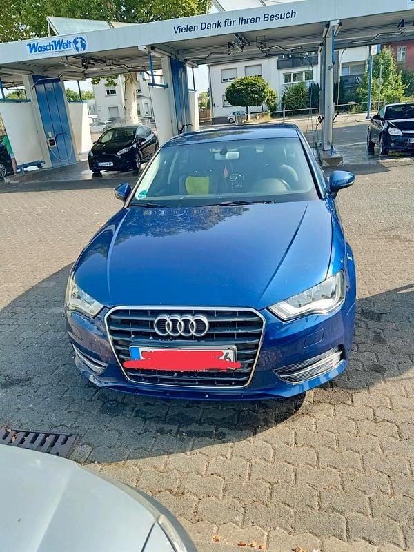 Usata Audi A3 150 CV (110 kW) 2015 Blu Station wagon