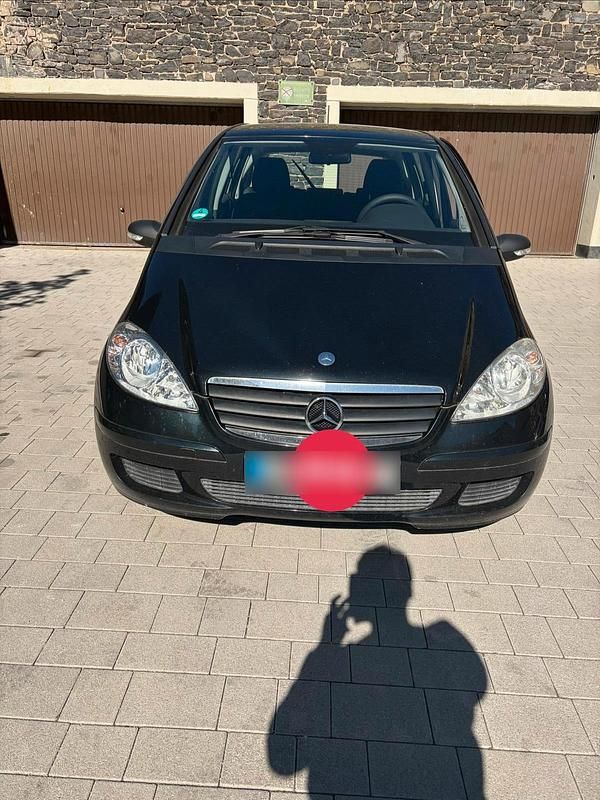 Second-hand Mercedes A200 2004 Negru Hatchback