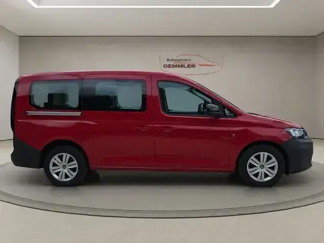 Gebraucht VW Caddy Maxi 122 PS (89 kW) 2022 Rot Van / Kleinbus