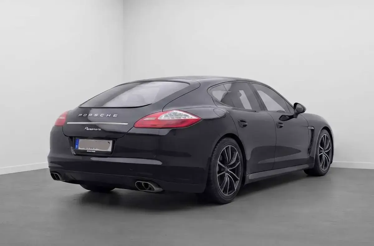 Gebraucht Porsche Panamera Diesel 250 PS (183 kW) 2012 Schwarz Kleinwagen