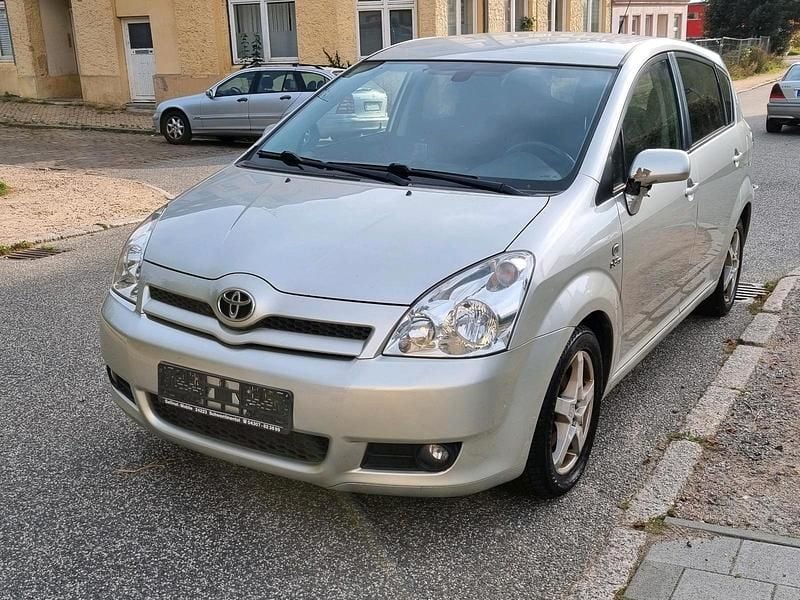 Gebraucht Toyota Corolla Verso 177 PS (130 kW) 2005 Gold Van / Kleinbus