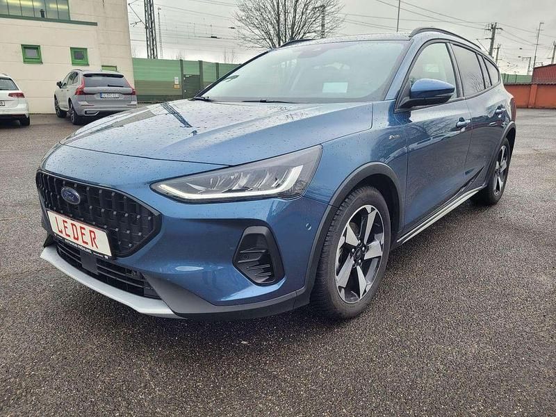 Gebraucht Ford Focus Active X 116 PS (85 kW) 2025 Chromablau metallic Kombi