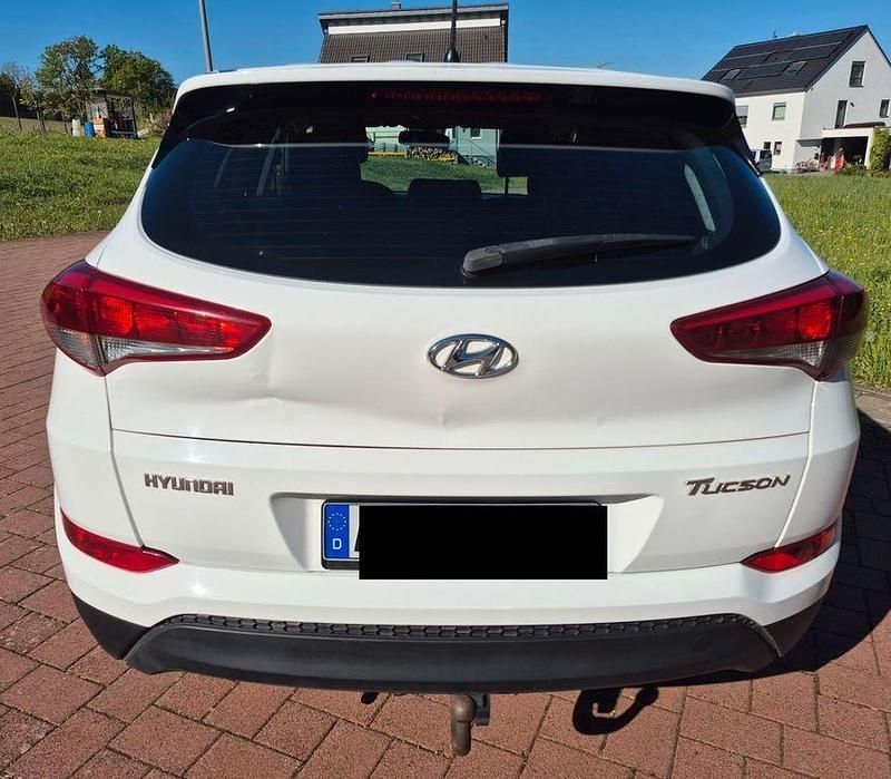 Gebraucht Hyundai Tucson Classic 132 PS (97 kW) 2016 Weiß SUV
