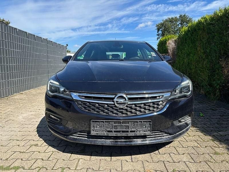 Blau Gebraucht 2019 Opel Astra Dynamic Limousine | 8.950 € (Superpreis) - Bild 1/4