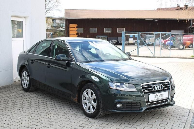 Second-hand Audi A4 Ambiente 143 CP (105 kW) 2009 Verde Berlinǎ