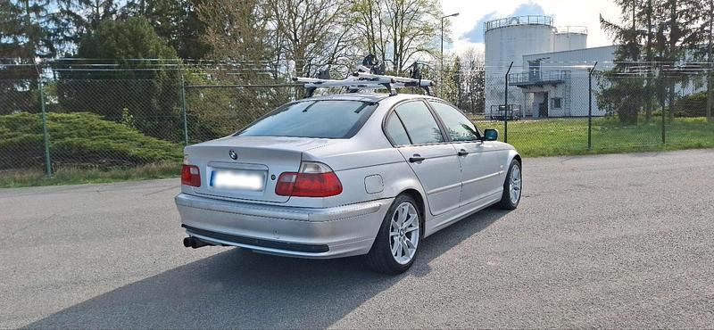 Gebraucht BMW 318 118 PS (86 kW) 2001 Silber Limousine