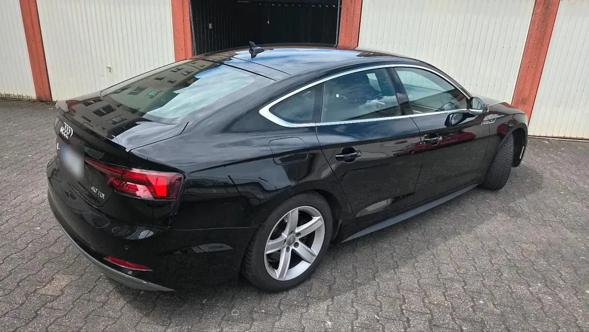 Gebraucht Audi A5 Sportback S-Line 190 PS (139 kW) 2019 Schwarz Kleinwagen