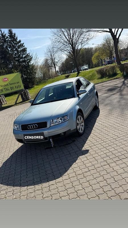 Gebraucht Audi A4 131 PS (96 kW) 2001 Silber Limousine