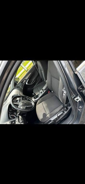 Gebraucht Opel Insignia Selection 131 PS (96 kW) 2011 Grau Kombi