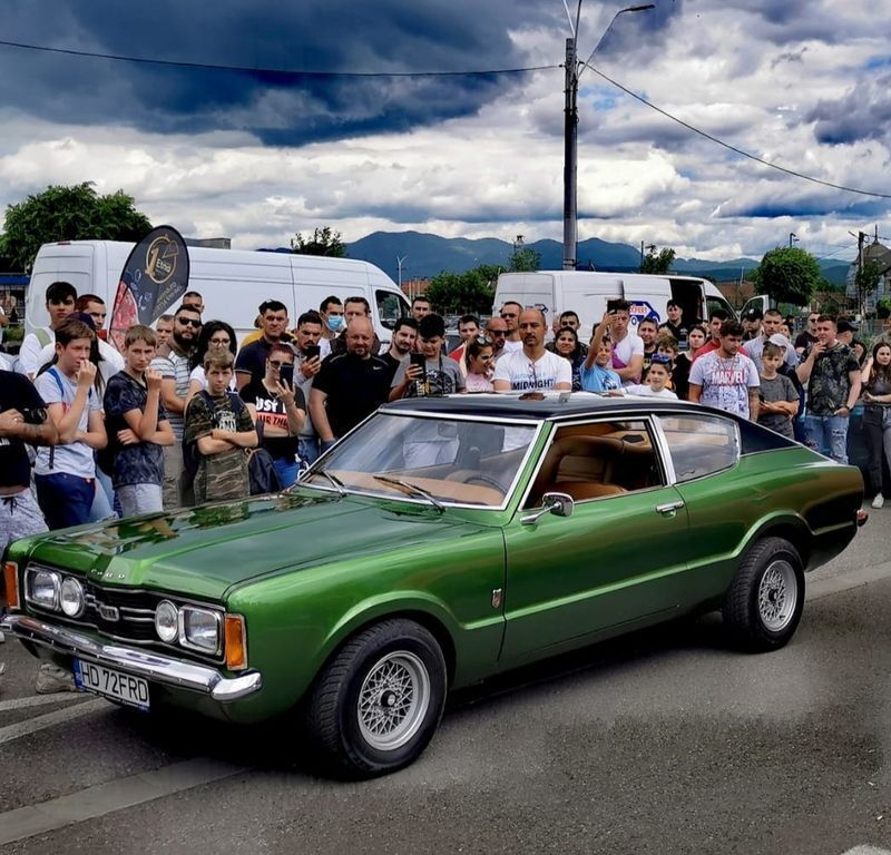Grün Gebraucht 1972 Ford Taunus Fastback Coupé | 16.500 € - Bild 1/4