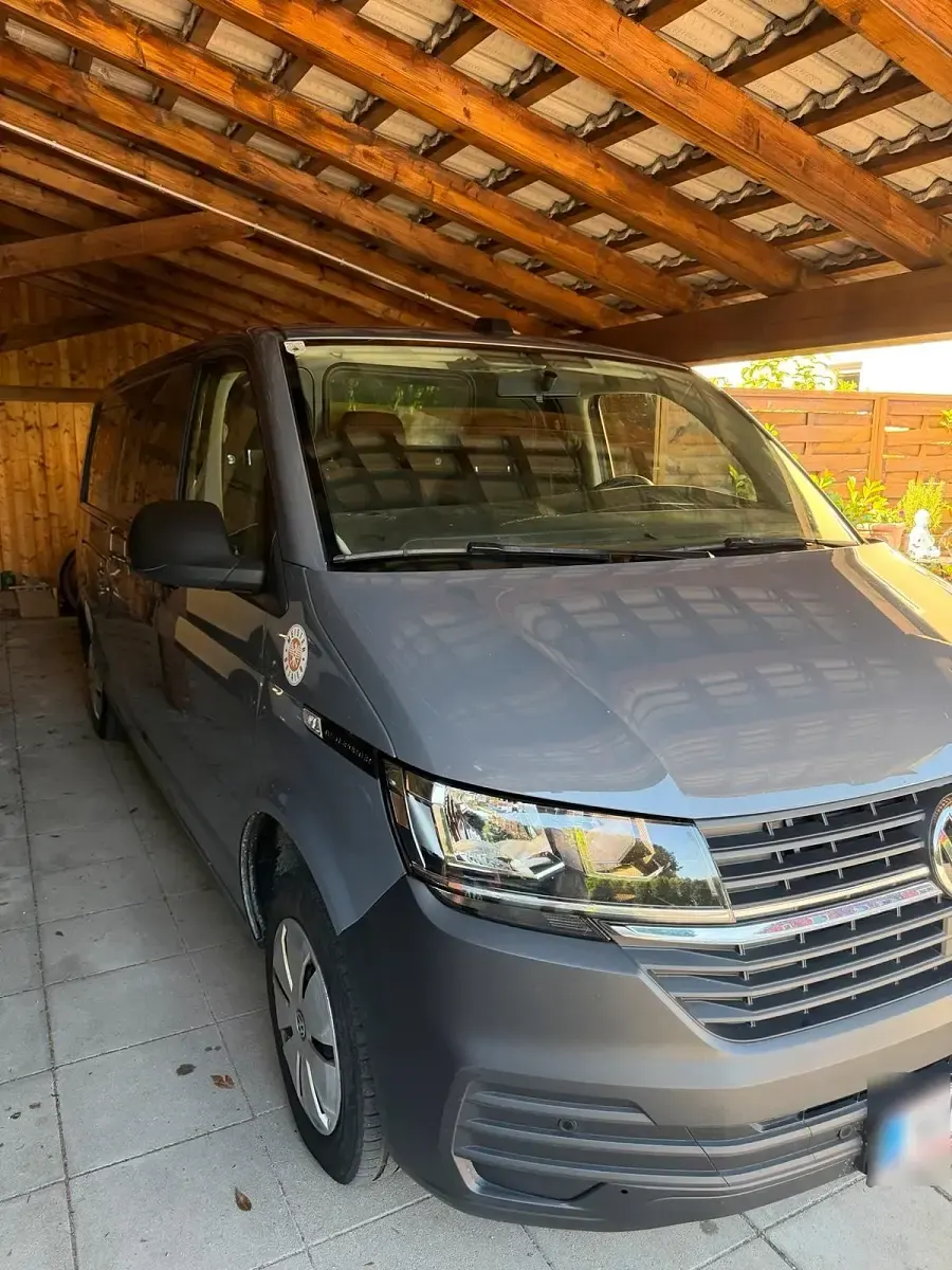 Gebraucht VW T6.1 150 PS (110 kW) 2021 Grau Van