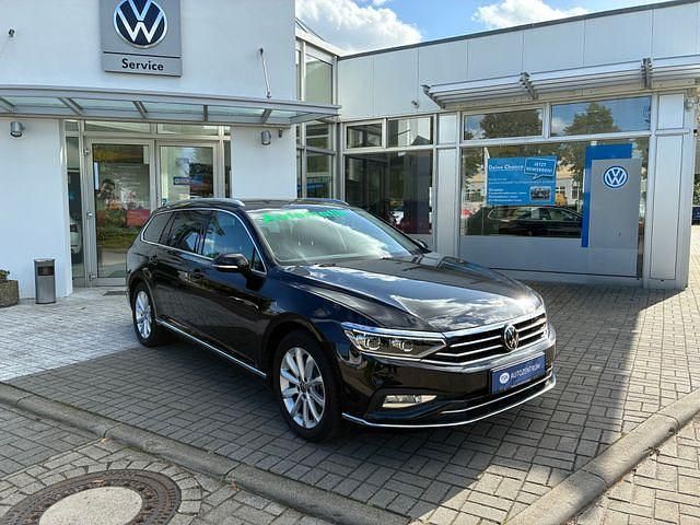 Gebraucht VW Passat Elegance 150 PS (110 kW) 2024 Kombi