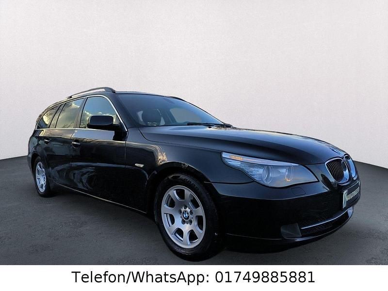 Gebraucht BMW 523 190 PS (139 kW) 2008 Black sapphire metallic Kombi