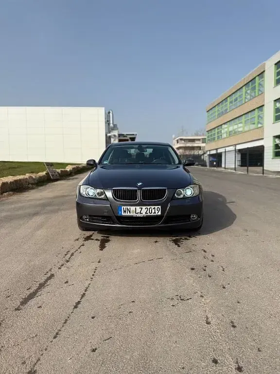 Gebraucht BMW 320 Performance 150 PS (110 kW) 2005 Grau Limousine