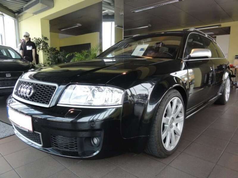 Ebonyschwarz perleffekt, metallic Gebraucht 2003 Audi RS6 Kombi | 36.700 € - Bild 1/4
