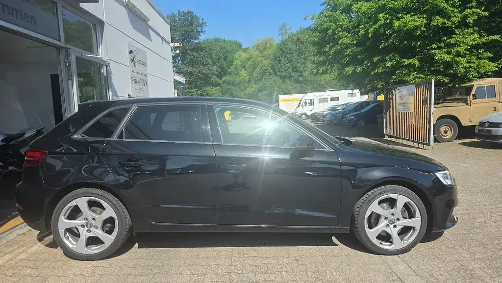 Gebraucht Audi A3 Performance 150 PS (110 kW) 2019 Schwarz Limousine