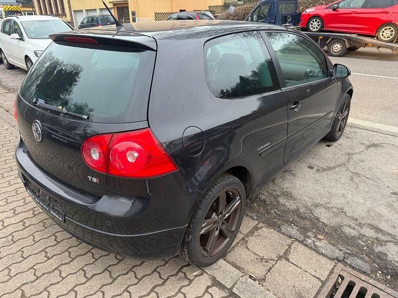 Gebraucht VW Golf V United 140 PS (102 kW) 2008 Schwarz Kleinwagen