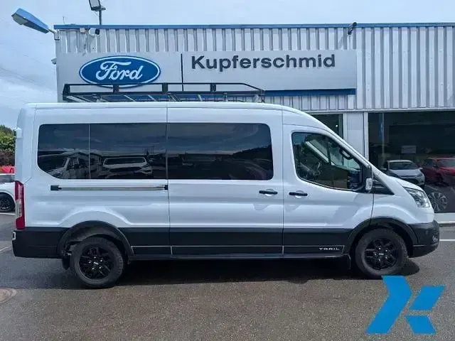 Gebraucht Ford Transit Trend 131 PS (96 kW) 2020 Weiss Kombi