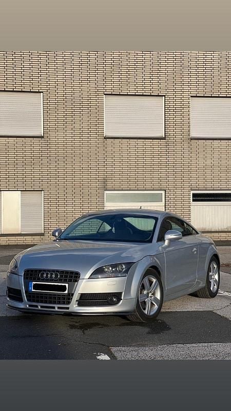 Silber Gebraucht 2007 Audi TT Design Coupé | 8.888 € (Fairer Preis) - Bild 1/4