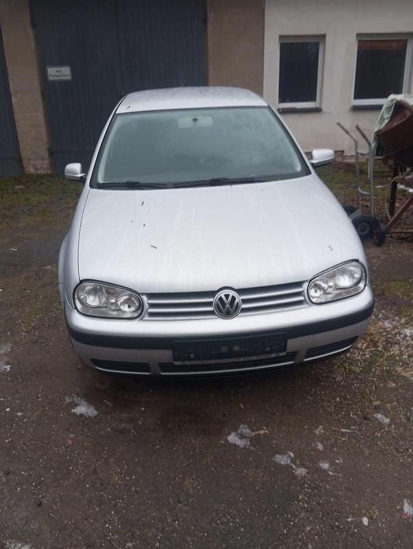 Gebraucht VW Golf IV 75 PS (55 kW) 2000 Silber Kleinwagen