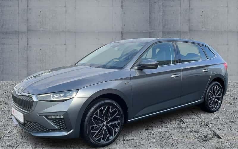 Grau Neu 2025 Skoda Scala Tour Kleinwagen | 25.570 € (Teuer) - Bild 1/4