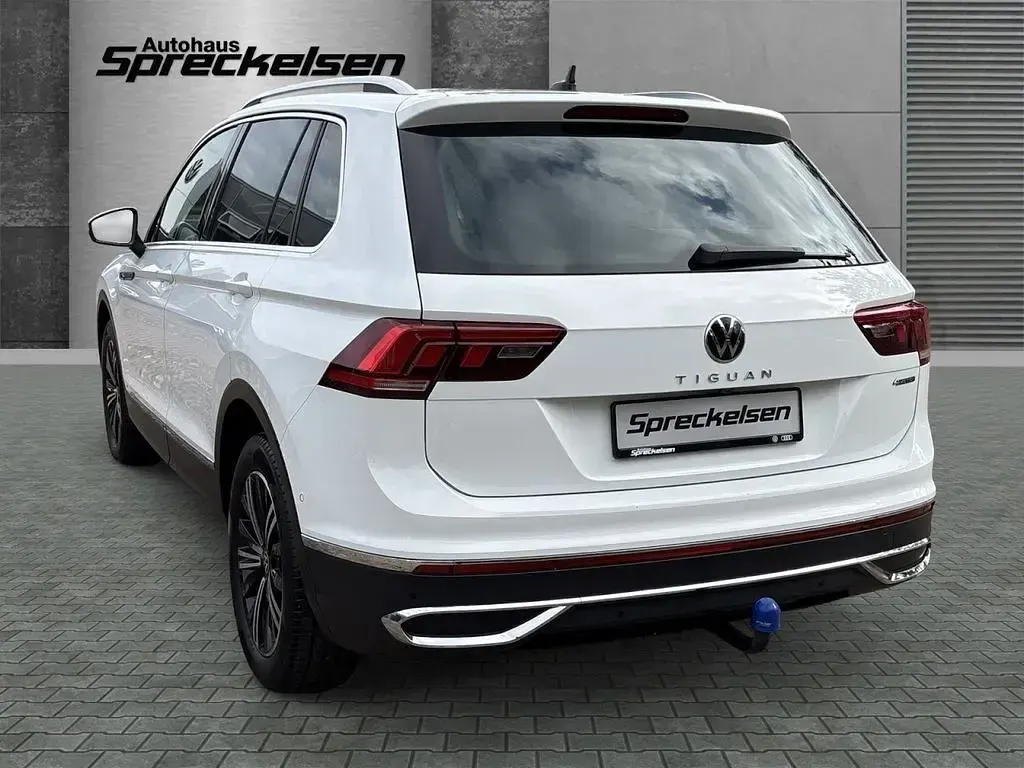 Gebraucht VW Tiguan Elegance 200 PS (147 kW) 2023 Weiß SUV