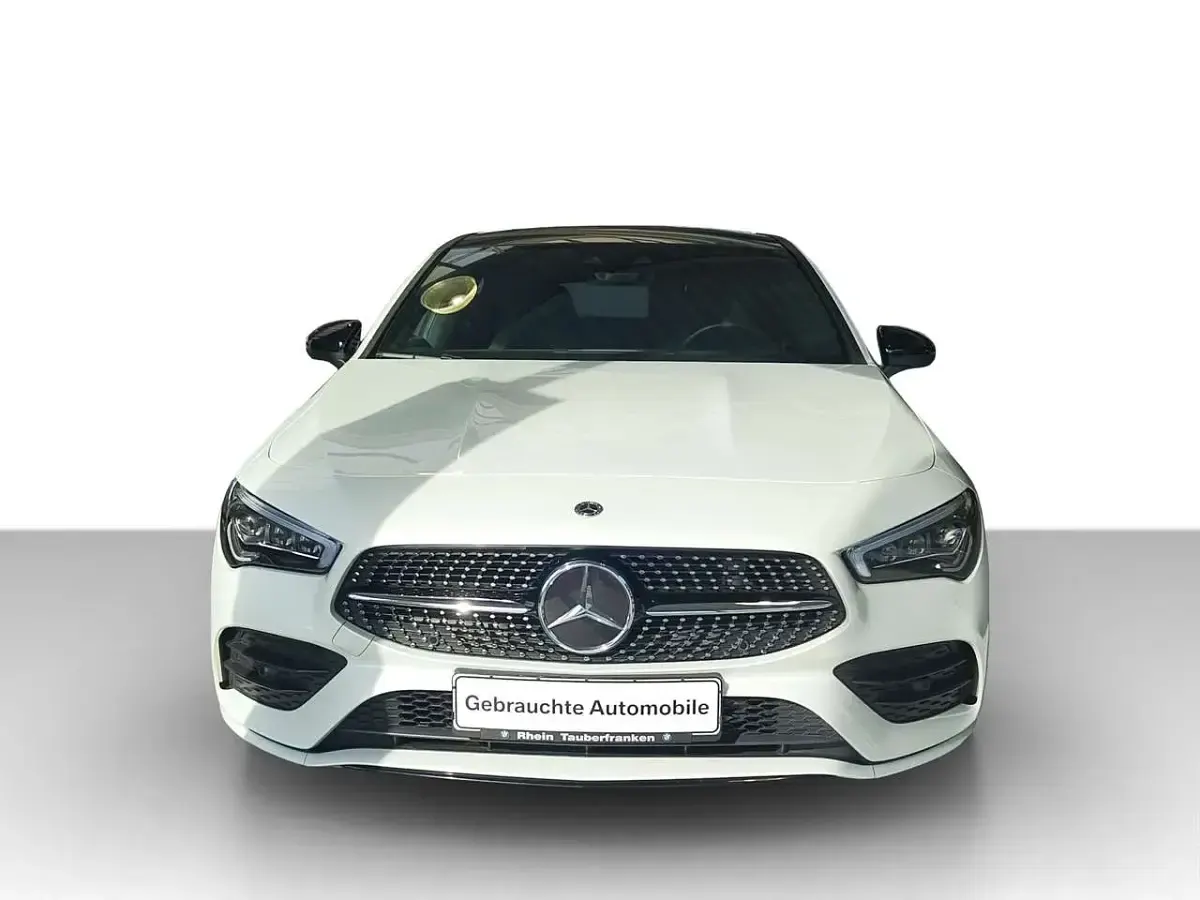 Gebraucht Mercedes CLA200 AMG line 163 PS (119 kW) 2023 Weiss Limousine