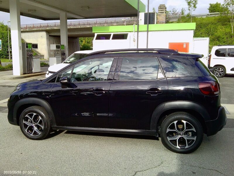 Gebraucht Citroën C3 Aircross 110 PS (80 kW) 2024 Lackierung schwarz perla nera/ty (metallic) SUV