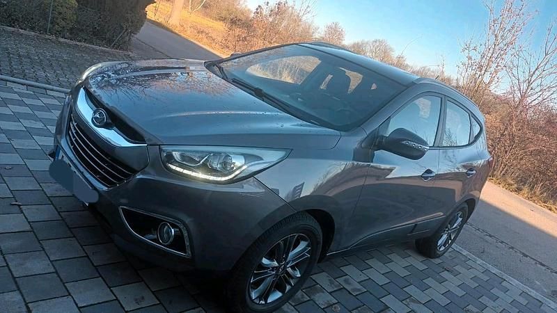 Gebraucht Hyundai ix35 135 PS (99 kW) 2015 Grau SUV