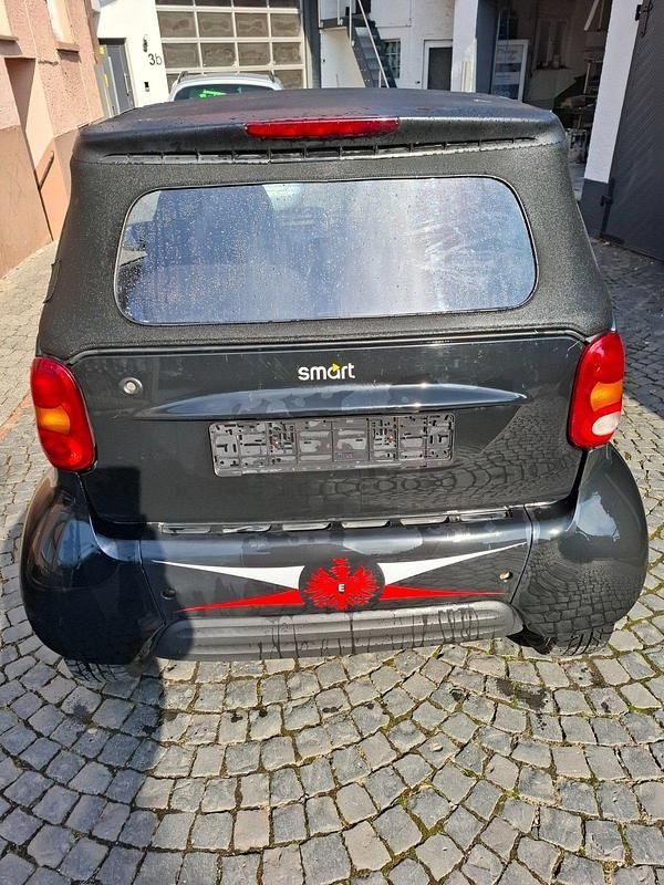 Gebraucht Smart ForTwo Cabrio 63 PS (46 kW) 1999 Schwarz Cabrio