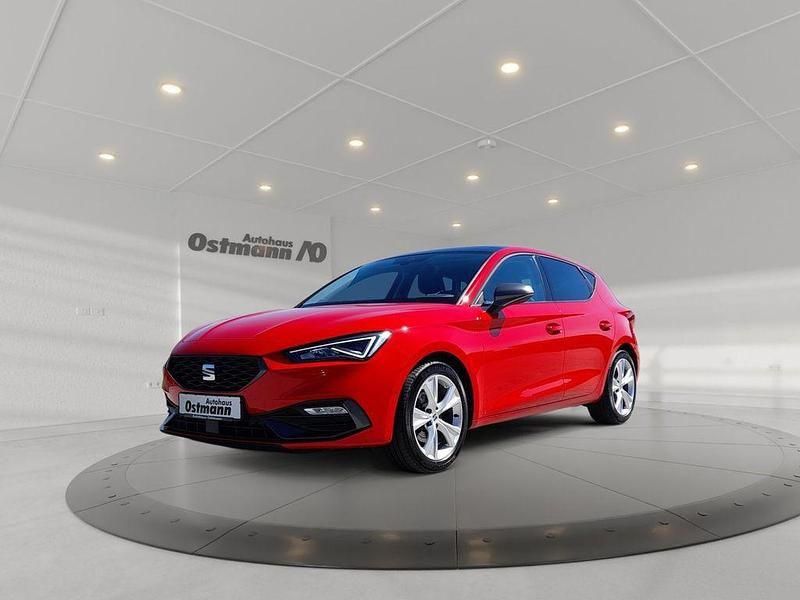 Rot Gebraucht 2021 Seat Leon FR Limousine | 21.381 € (Fairer Preis) - Bild 1/4