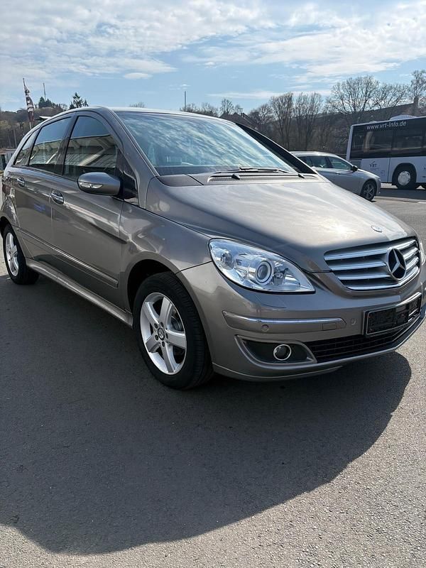 Gebraucht Mercedes B170 116 PS (85 kW) 2008 Grau Van / Kleinbus