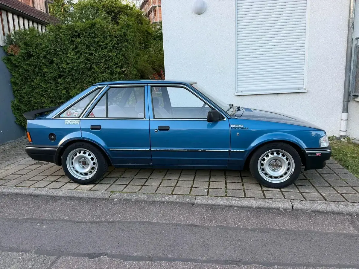 Gebraucht Ford Escort 60 PS (44 kW) 1987 Blau Limousine