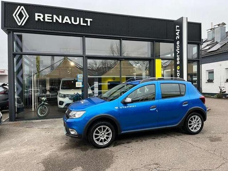 Blau sky Gebraucht 2020 Dacia Sandero Anniversary Kleinwagen | 10.590 € (Fairer Preis) - Bild 1/4