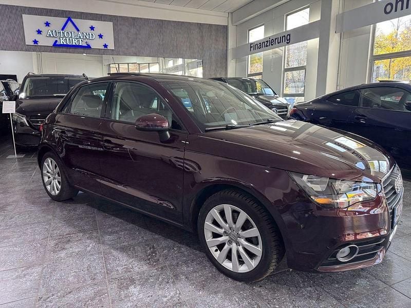 Usata Audi A1 Sportback Attraction 105 CV (77 kW) 2012 Rosso Utilitaria