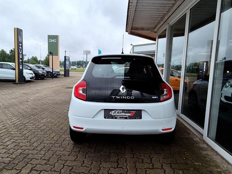 Gebraucht Renault Twingo Zen 60 kW (82 PS) 2022 Weiß Kleinwagen