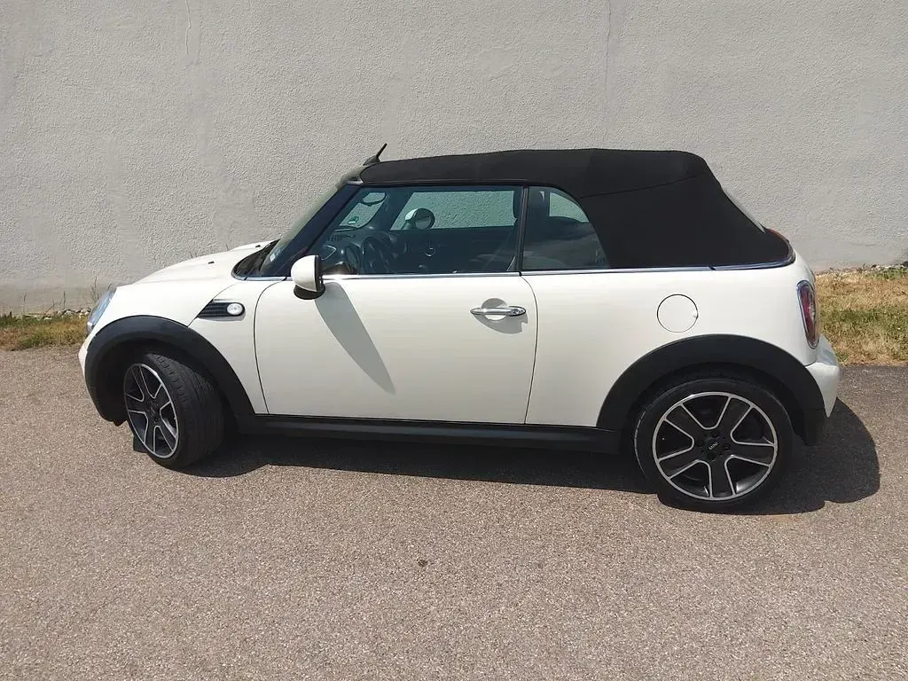 Gebraucht Mini Cooper Cabriolet 120 PS (88 kW) 2009 Weiß Cabrio