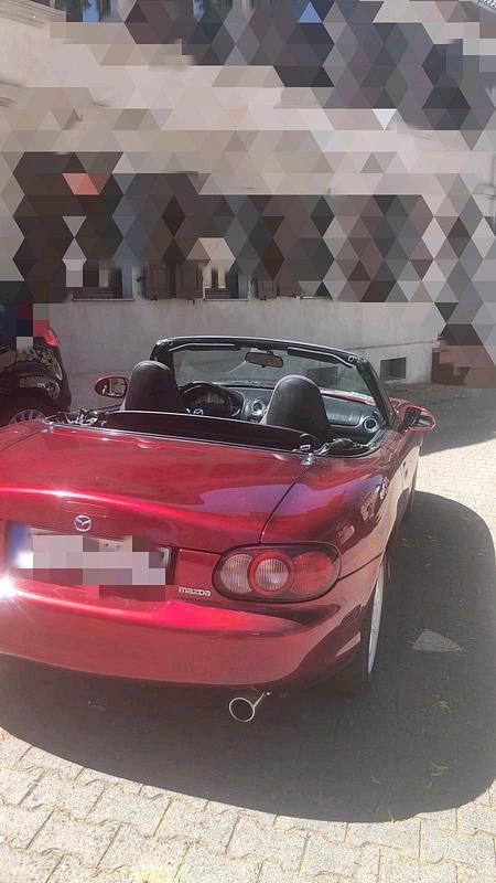 Używany Mazda MX5 110 KM (80 kW) 2001 Czerwony Kabriolet