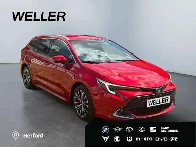 Gebraucht Toyota Corolla Team 140 PS (102 kW) 2025 Rot Kombi
