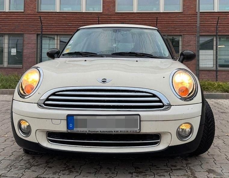 Weiß Gebraucht 2009 Mini ONE Kleinwagen | 3.199 € (Guter Preis) - Bild 1/4