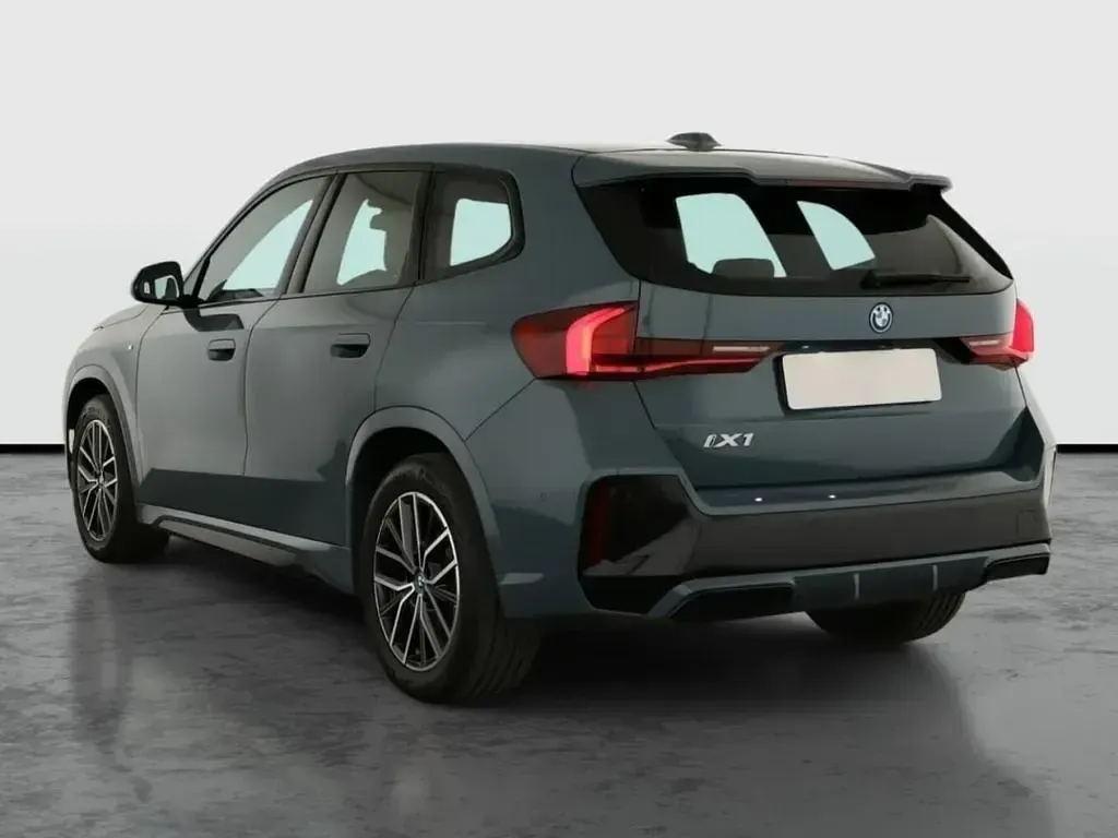 Gebraucht BMW iX1 230 kW (313 PS) 2023 Grün SUV