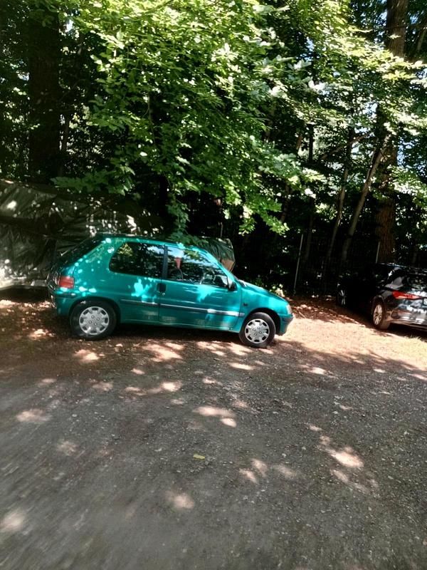 Grün Gebraucht 1998 Peugeot 106 Kleinwagen | 1.500 € (Superpreis) - Bild 1/4