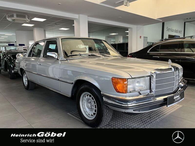 Gebraucht Mercedes 450 286 PS (210 kW) 1975 Silber Limousine