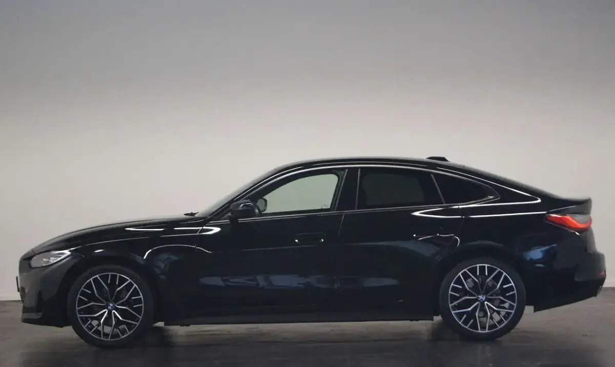 Gebraucht BMW 420 190 PS (139 kW) 2023 Schwarz ii Coupé