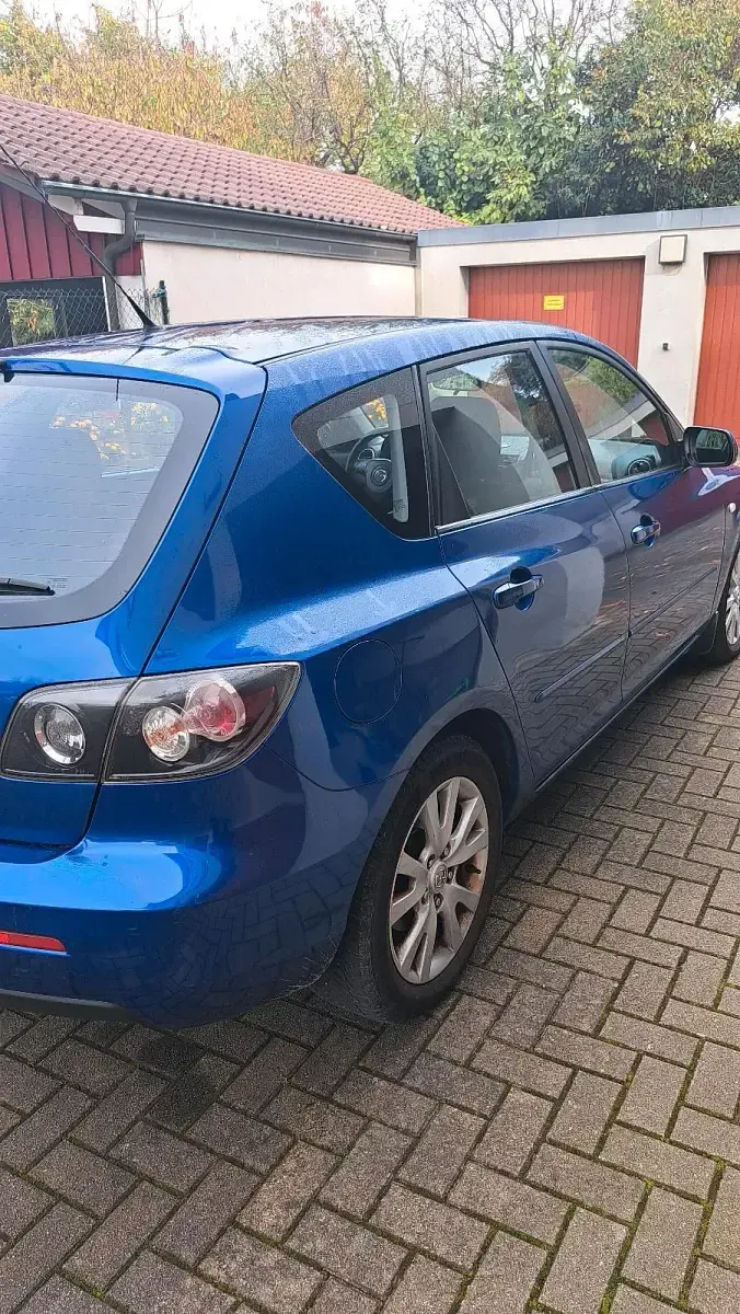 Gebraucht Mazda 3 105 PS (77 kW) 2007 Blau Kleinwagen