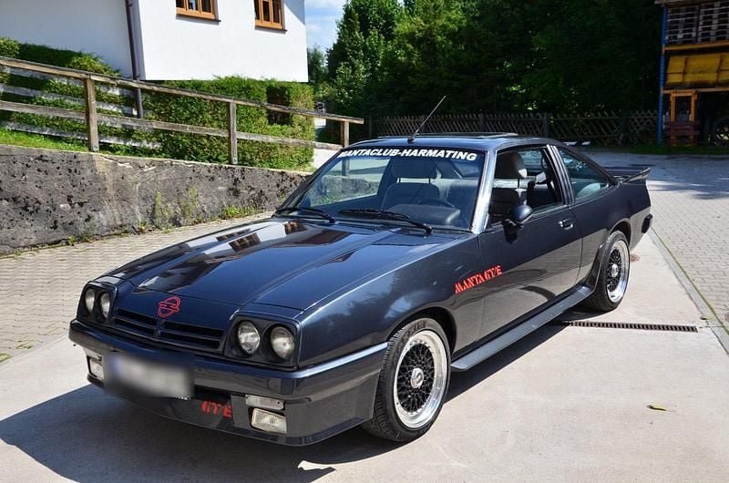 Blau Gebraucht 1989 Opel Manta Exklusiv Coupé | 17.550 € - Bild 1/4