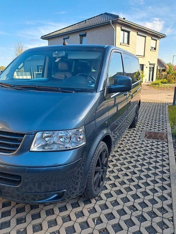 Usado VW Multivan 174 HP (127 kW) 2005 Cinzento Monovolume