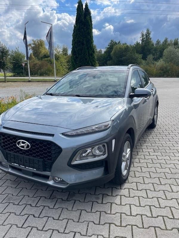 Grau Gebraucht 2019 Hyundai Kona SUV | 13.950 € (Fairer Preis) - Bild 1/4