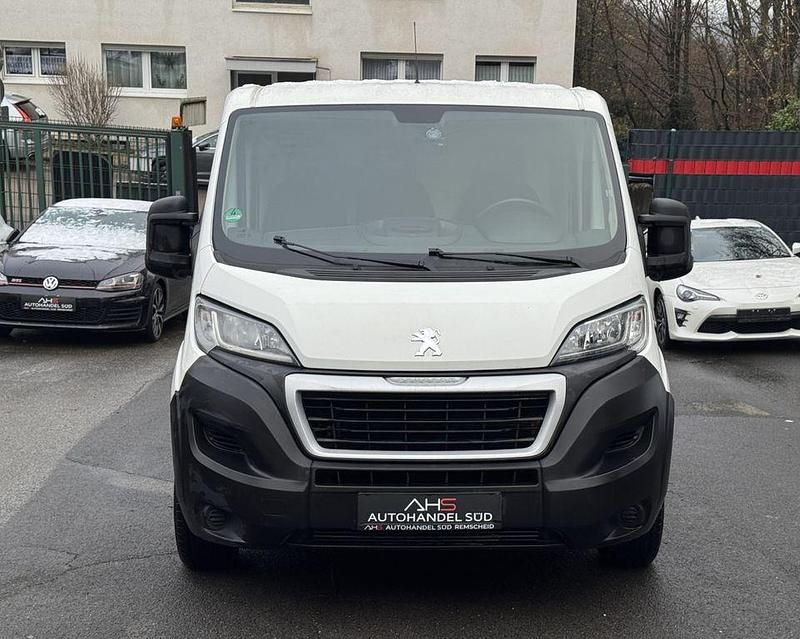Gebraucht Peugeot Boxer 140 PS (102 kW) 2021 Weiß Van