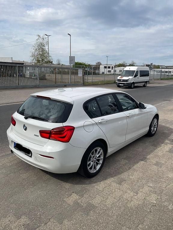 Gebraucht BMW 118 140 PS (102 kW) 2019 Weiß Kleinwagen
